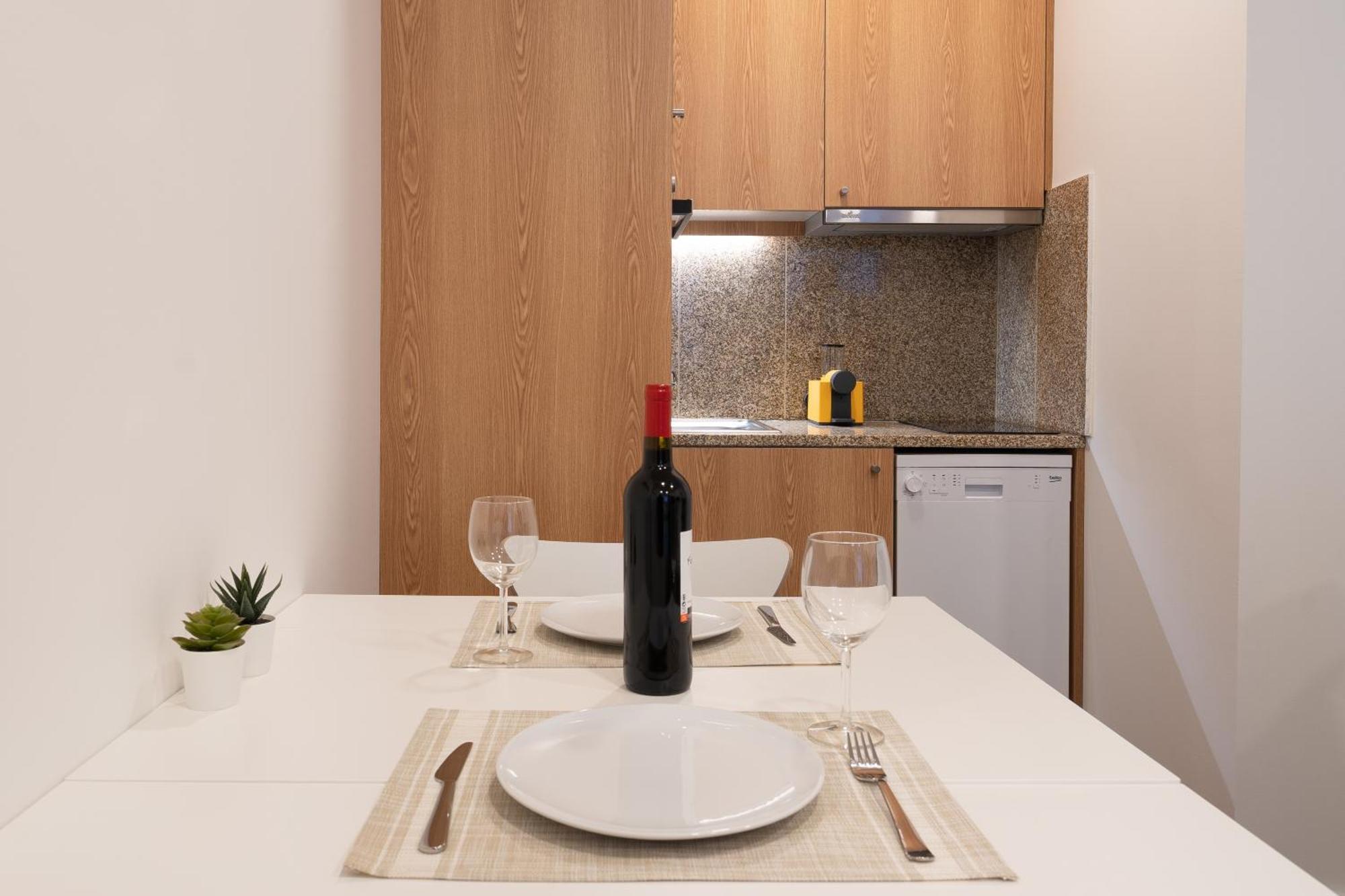 Host Wise - Modern Studios With Terrace - Walk Everywhere Porto Oda fotoğraf