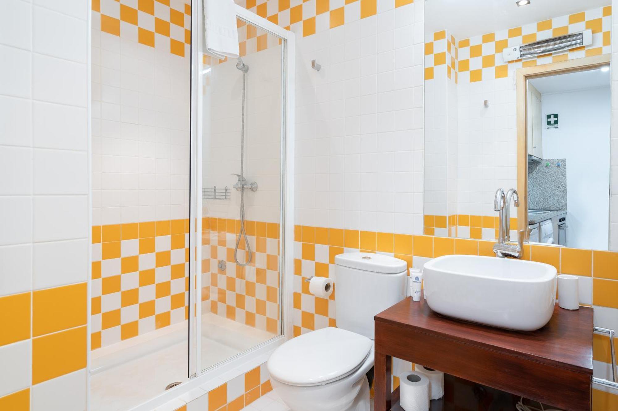 Host Wise - Modern Studios With Terrace - Walk Everywhere Porto Oda fotoğraf