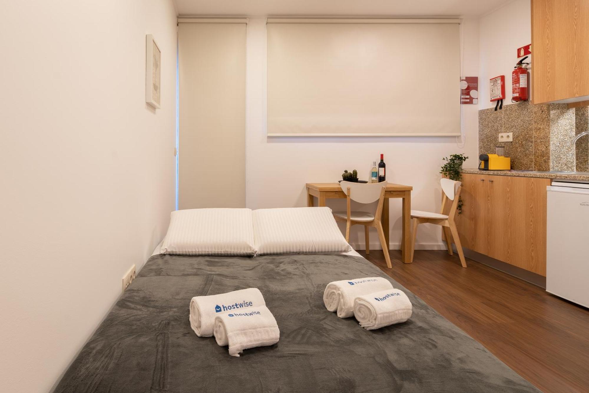 Host Wise - Modern Studios With Terrace - Walk Everywhere Porto Oda fotoğraf