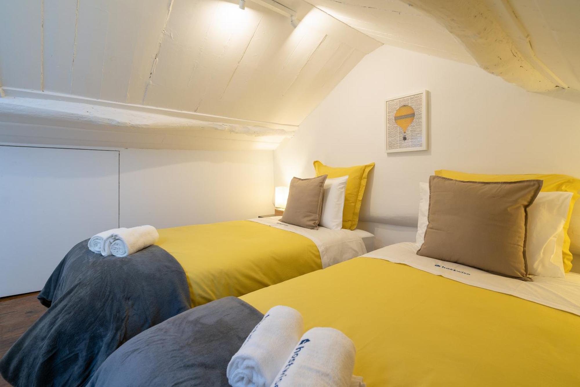 Host Wise - Modern Studios With Terrace - Walk Everywhere Porto Oda fotoğraf