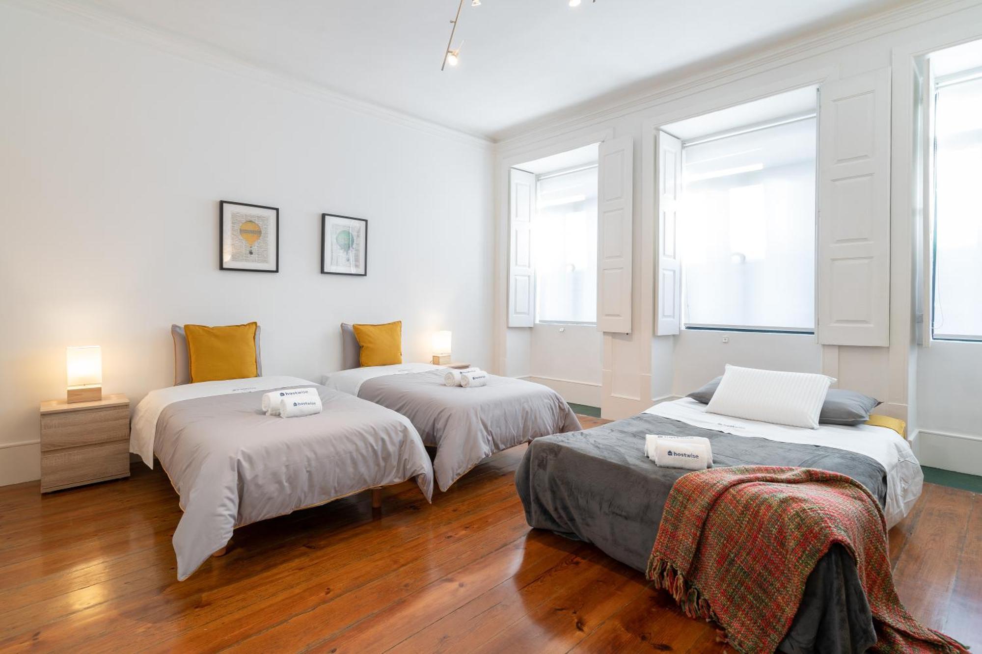 Host Wise - Modern Studios With Terrace - Walk Everywhere Porto Oda fotoğraf
