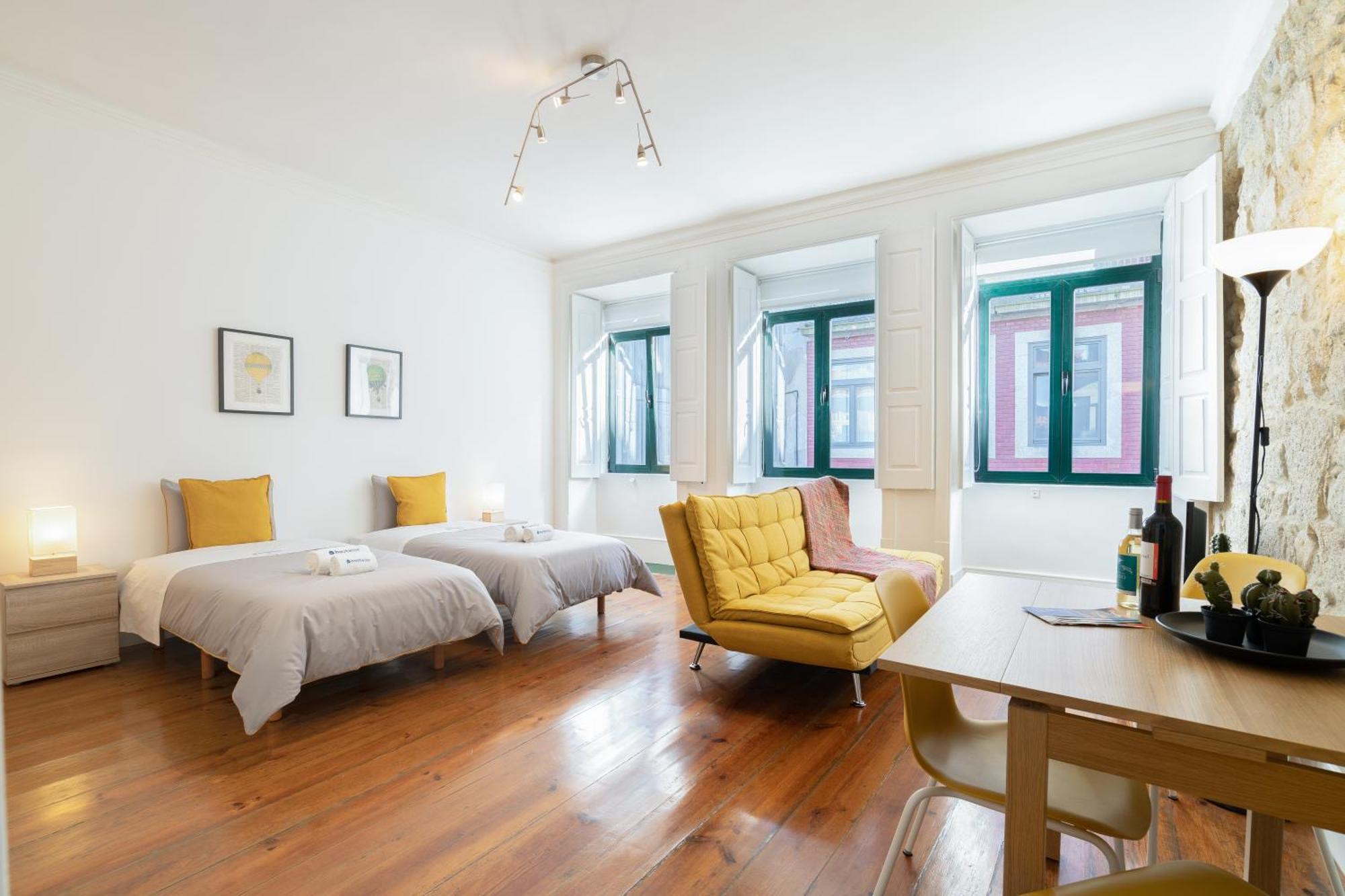 Host Wise - Modern Studios With Terrace - Walk Everywhere Porto Oda fotoğraf